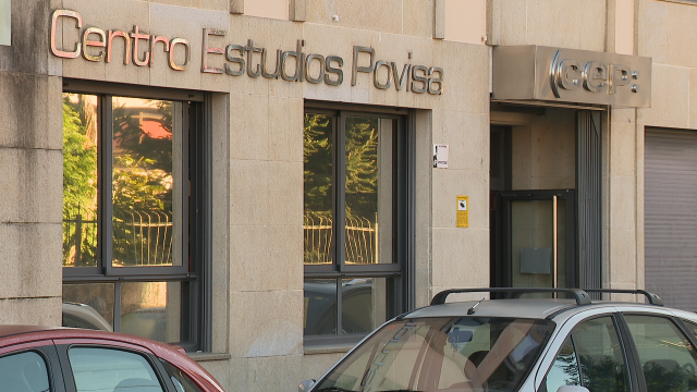 Un gromo na escola de enfermería fai suspender as prácticas en Povisa