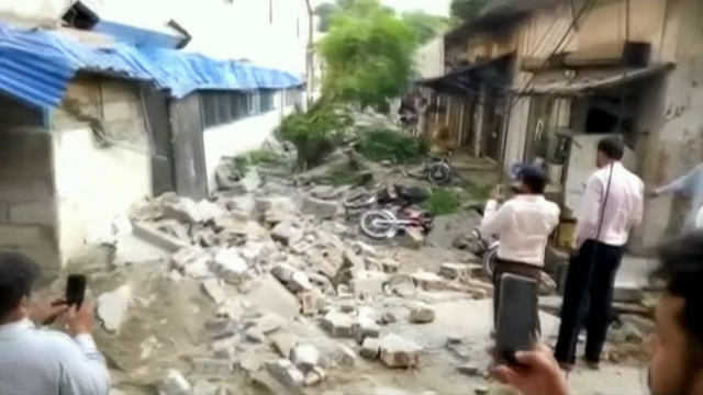 Polo menos 19 mortos e 300 feridos nun terremoto de 5,8 graos en Paquistán