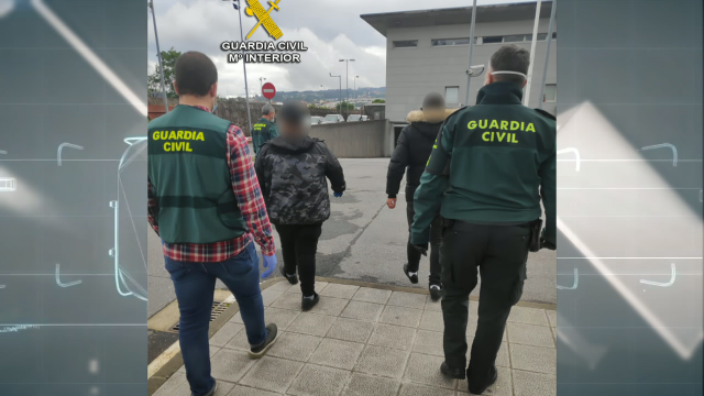 Condenan 15 persoas pola emboscada a varios policías no Vao durante o confinamento