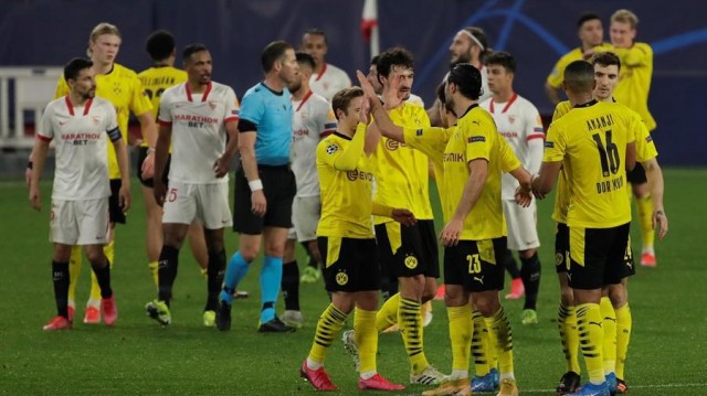 O Dortmund remonta con dobrete de Haaland e saca vantaxe en Sevilla (2-3)