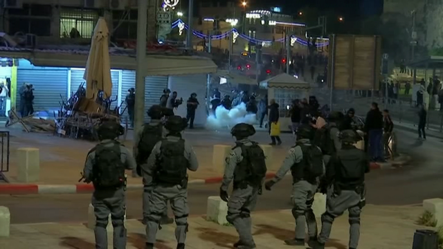 Varios feridos nos enfrontamentos entre manifestantes palestinos e policías israelís