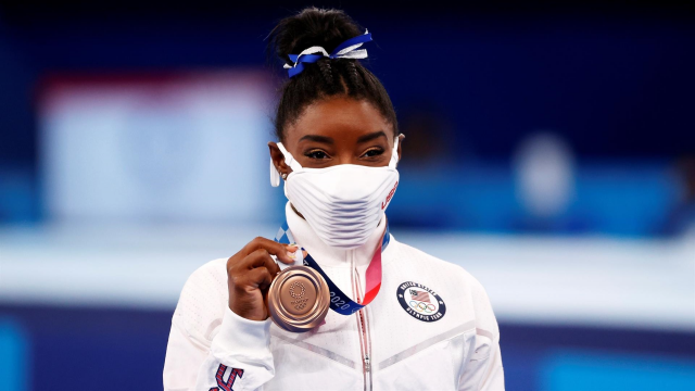 Simone Biles repite o bronce de Río 2016 na súa volta á competición