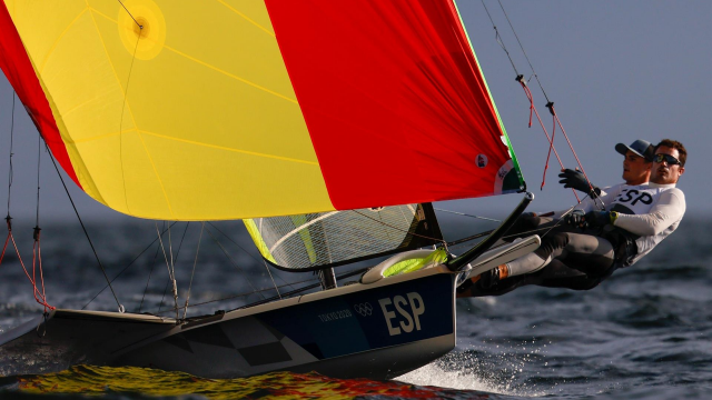 Quinto posto para Iago López na única proba do 49er masculino que se puido disputar
