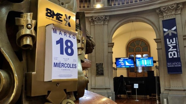 A bolsa de Madrid cae un 3,44% e queda por debaixo dos 6.300 puntos