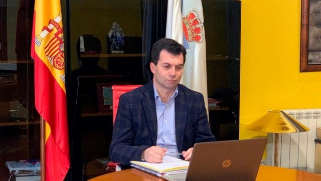 Caballero ve a Xunta 'a rebufo' do Goberno de España e pide axenda propia