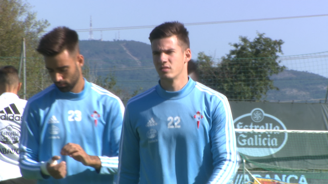 Santi Mina adestra e quere xogar o sábado