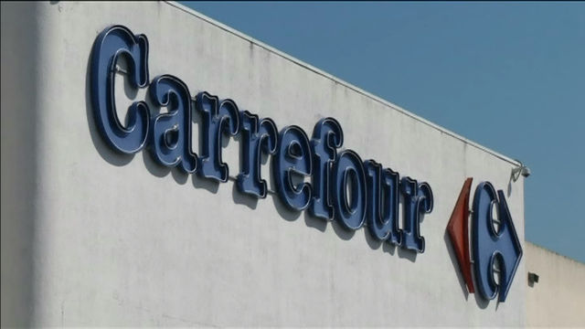 As tarxetas Mastercard duplicaron cargos da fin de semana en Carrefour