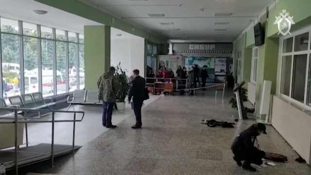 Un estudante de 18 anos mata polo menos seis persoas nunha universidade rusa