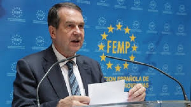 A FEMP aproba a proposta sobre o superávit só cos votos do PSOE