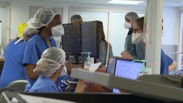 Francia supera o máximo de ingresos en UCI de novembro con 5.270 pacientes