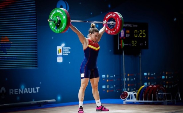 A coruñesa Irene Martínez iguala o récord de España de -59 kg no campionato de Europa