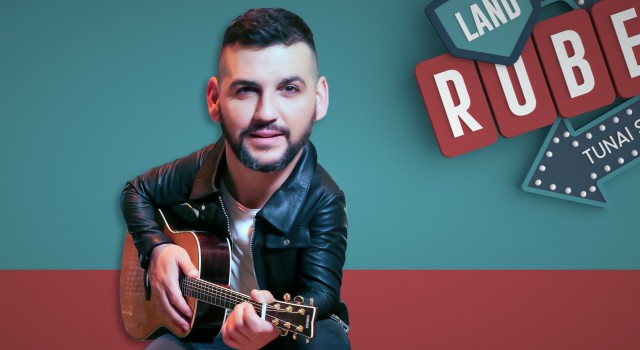 O actor e cantante Fran Perea acode esta noite a pintar a mona ao 'Land Rober Tunai Show'