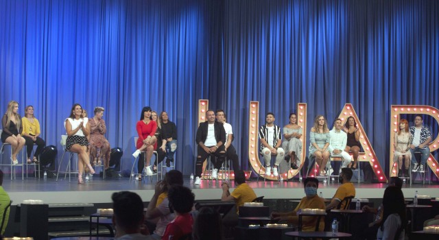 Fernando Hernández e Sofía Rial, protagonistas esta noite en 'Luar' da gran final de 'Recantos'