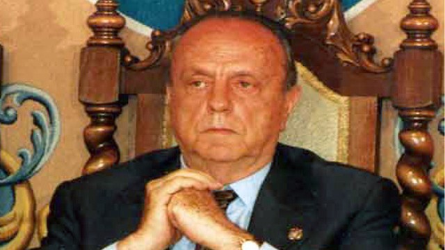 Programación especial na TVG e na Radio Galega sobre o pasamento de Manuel Fraga. Conexións en directo este luns desde as 10h.