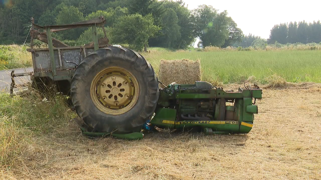 Falece un home tras envorcar o tractor que conducía no concello de O Corgo