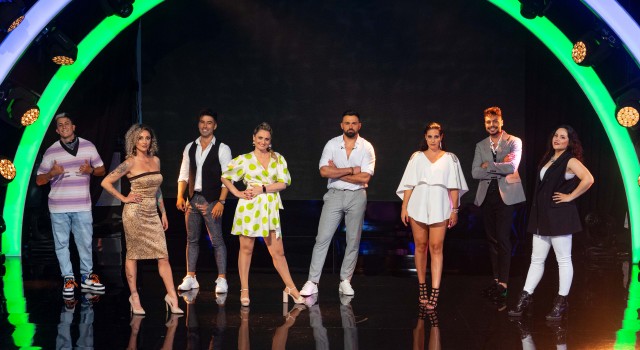 Oito aspirantes pelexarán no escenario de 'A Liga dos Cantantes Extraordinarios' pola única praza libre que queda para a gran final