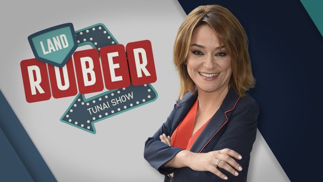 A presentadora Toñi Moreno e o grupo de trap Verto, convidados esta semana no 'Land Rober Tunai Show'