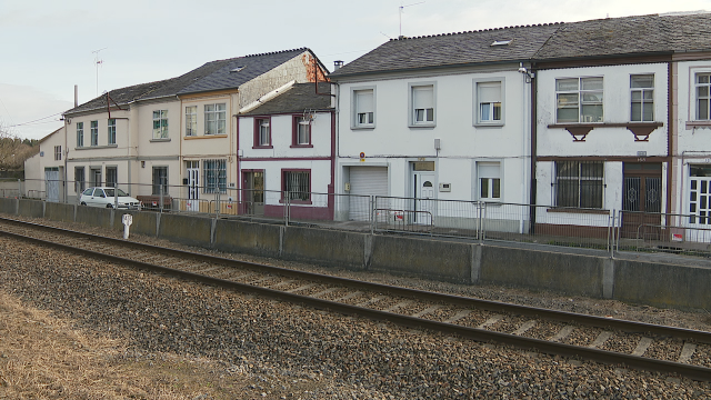 Investigan a morte dun home atropelado por un tren nunha zona restrinxida en Lugo