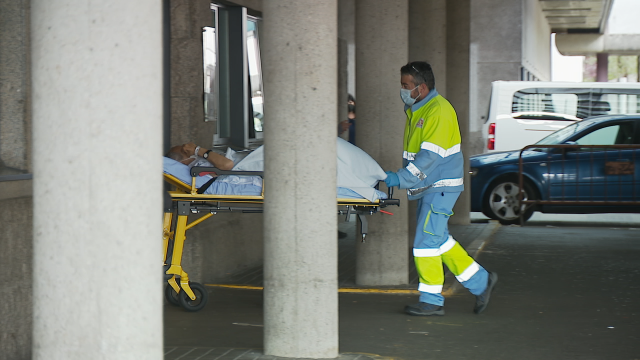 O Sergas notifica tres falecementos por mor da covid−19 na fin de semana