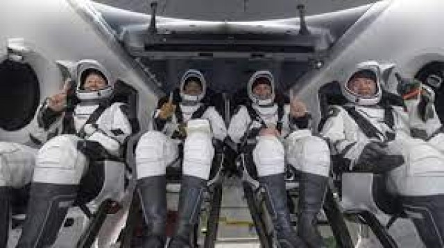 Regresan á Terra os catro tripulantes da cápsula espacial privada SpaceX