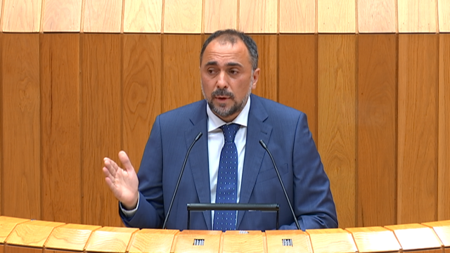 Comesaña pide aumentar o uso do certificado covid de vacinación