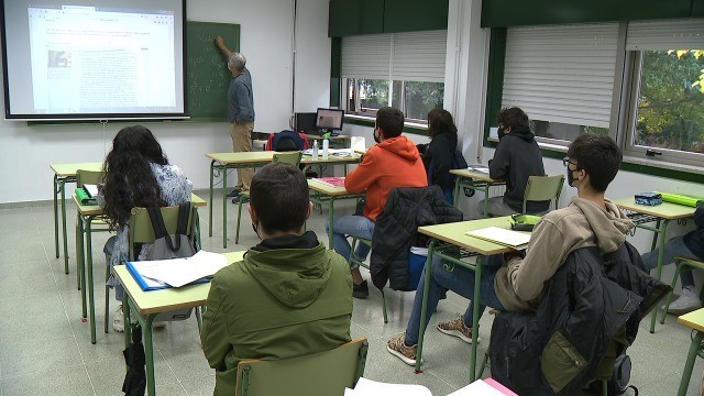Educación propón un bacharelato de cinco modalidades e novas materias