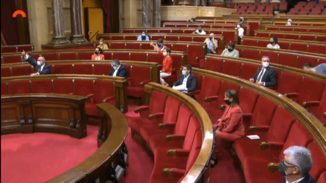 Cataluña aproba a lei que limita o prezo dos alugueiros malia as advertencias de ser inconstitucional
