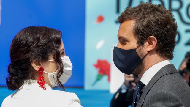 O PP acurta distancias e queda a 4,5 puntos do PSOE, segundo o CIS
