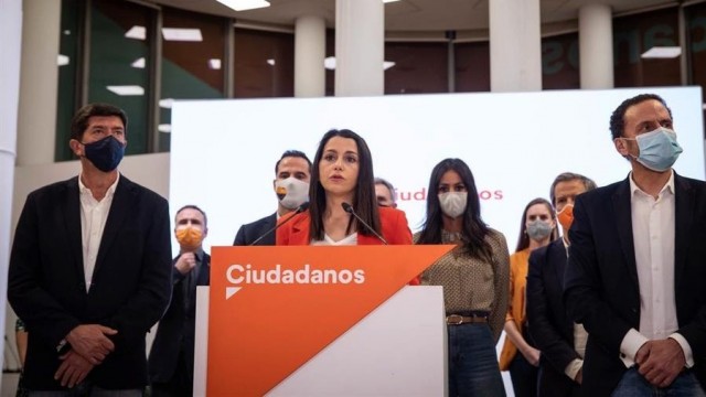 Os críticos de Ciudadanos piden unha asemblea extraordinaria tras o 4-M