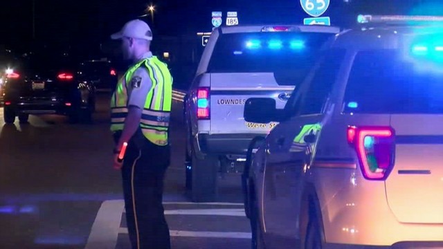 Morren nove nenos e un adulto nun accidente de tráfico en Alabama, nos Estados Unidos