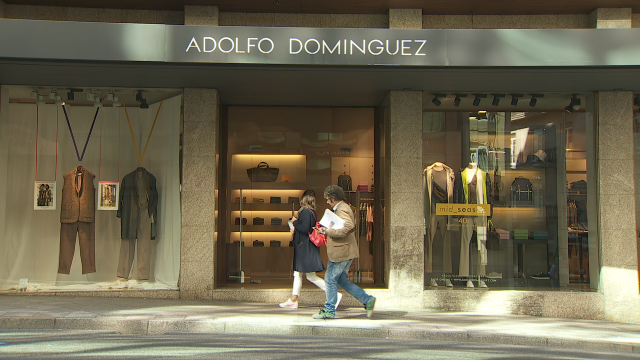 Adolfo Domínguez perde 15 millóns de euros entre marzo e novembro