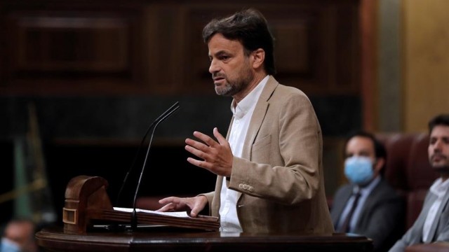 Unidas Podemos pide que Filipe VI compareza no Congreso pola marcha de don Xoán Carlos