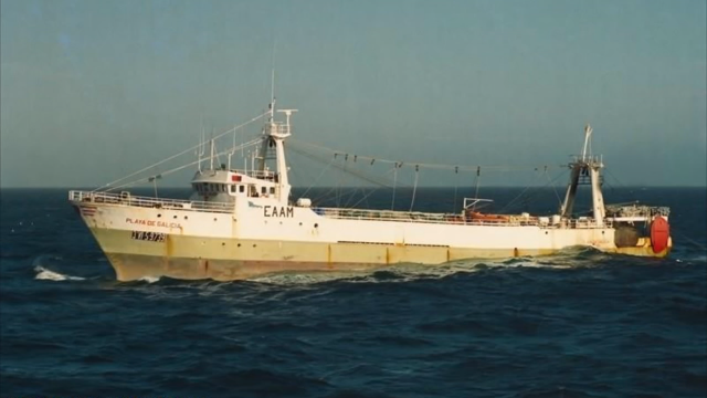 Falece un mariñeiro de Vilagarcía nun barco que faenaba nas Malvinas