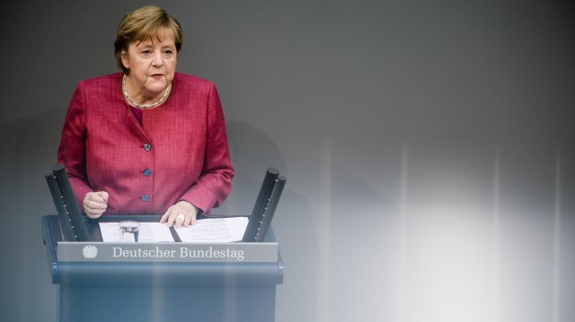 Merkel pide o toque de recollida e máis restricións para unha Alemaña en que a covid avanza