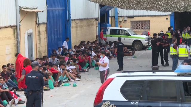Goberno e comunidades autónomas deciden hoxe a repartición dos douscentos menores de Ceuta
