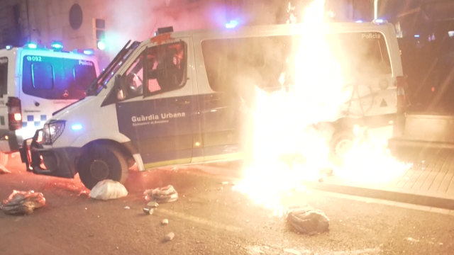 Rexistran dúas naves 'okupas' polos disturbios do sábado en Barcelona
