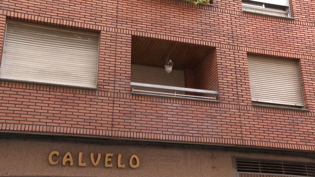 Detido un home en Ponferrada tras tirar pola ventá unha muller coa que compartía a vivenda