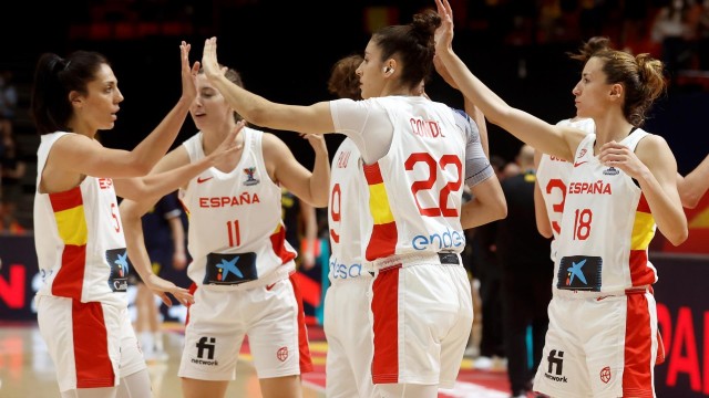 España saca un peso de enriba gañando a Suecia (76-55)