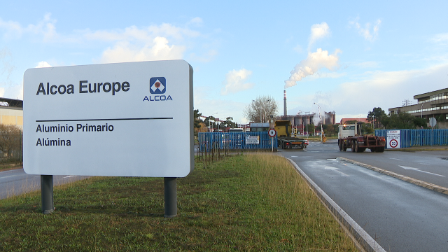Alcoa, disposta a estudar de novo a venda da planta de San Cibrao á SEPI