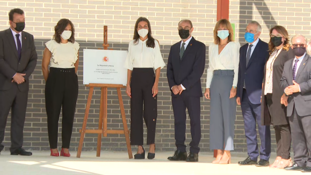 A raíña Letizia inaugura o curso escolar en Zuera, Zaragoza