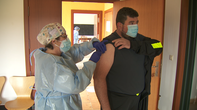 A campaña de vacinación da gripe comezará en Galicia a mediados de outubro