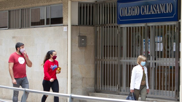 Reabre o colexio Calasancio de Pontevedra, pechado hai unha semana por 8 positivos