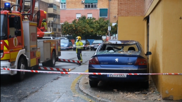 Andalucía, en alerta por chuvia, prepárase para unha xornada complicada