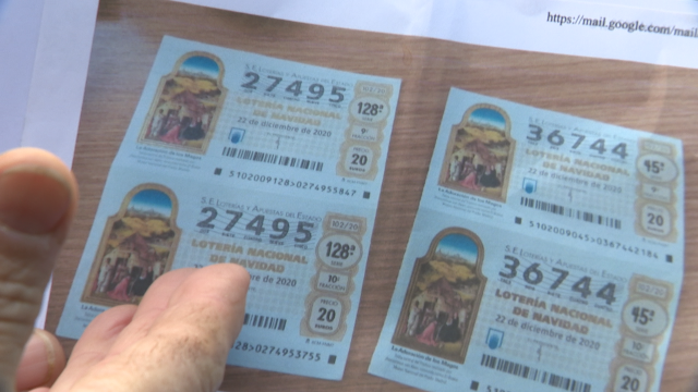 Denuncia a perda de 16 décimos de lotaría por mala práctica na entrega