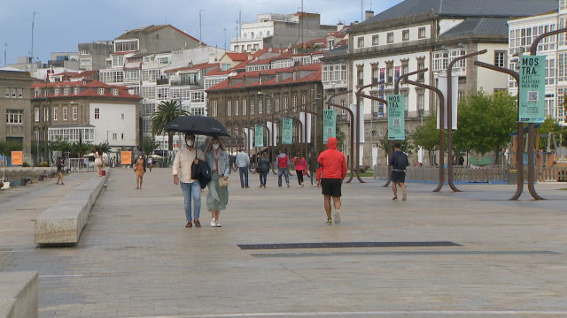 A Policía Local da Coruña impón 28 multas por non respectar a normativa sanitaria