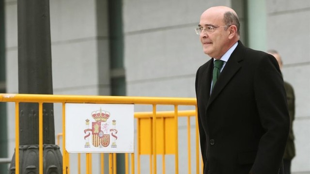 Interior admite que cesou a De los Cobos por non comunicar que investigaba o 8-M