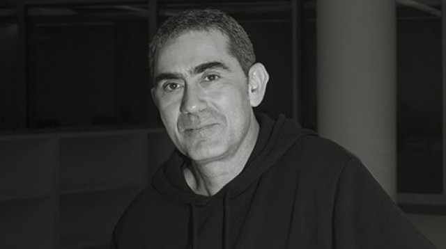 Dimite Antón Dobao, un dos fundadores de Anova tras os "espantosos" resultados electorais