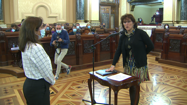 Unha concelleira de Podemos entra na corporación da Coruña