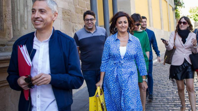 PSOE e Podemos seguen negociando a investidura na Rioxa