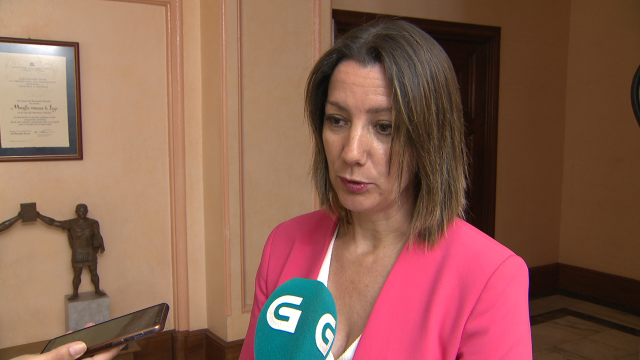 A alcaldesa de Lugo, Lara Méndez, dá positivo en covid